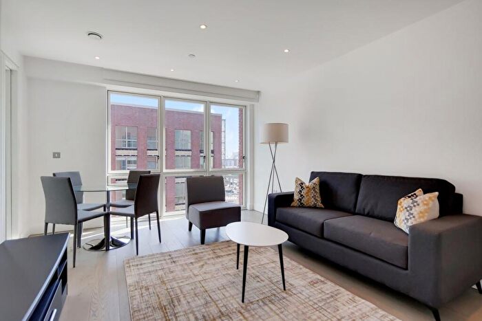 1 Bedroom Apartment To Rent In Perseus Court, Arniston Way, E14