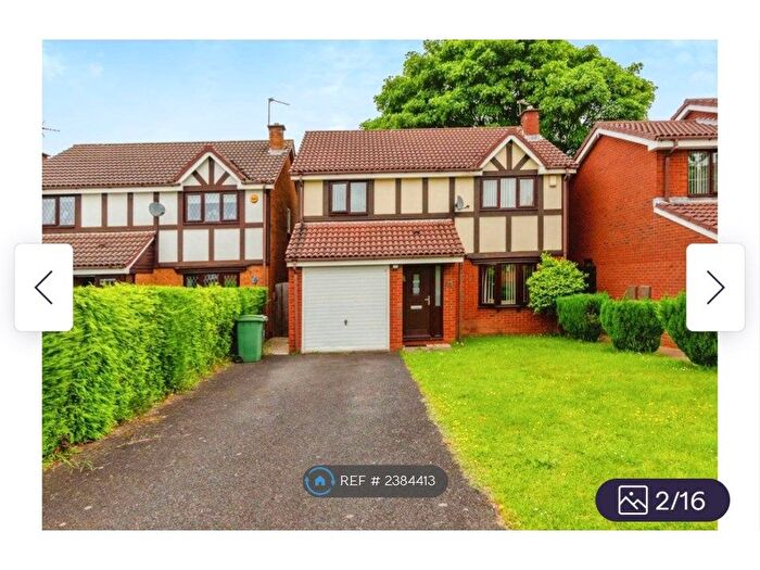 4 Bedroom Detached House To Rent In Royal Scot Grove, Walsall, WS1