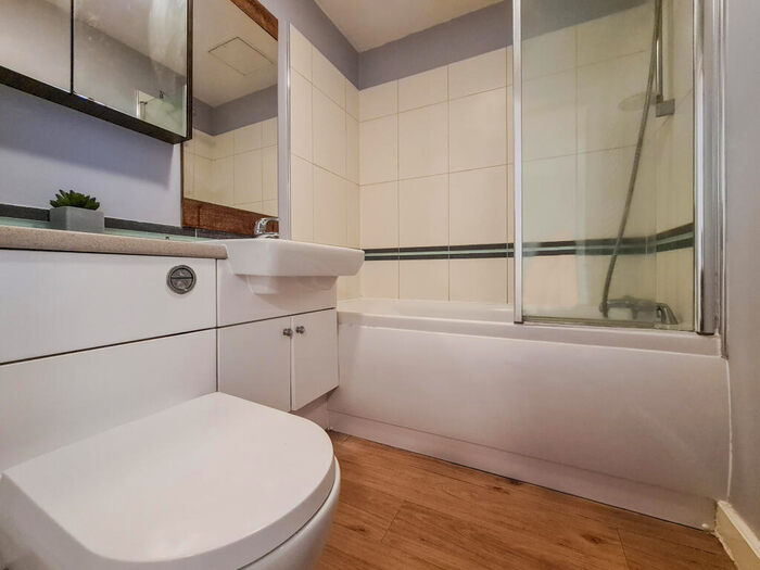 1 Bedroom Flat To Rent In Boulevard Drive, Beaufort Park, London, NW9