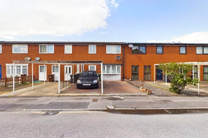 3 Bedroom Terraced House To Rent In Broomfield, Walthamstow, London, E17