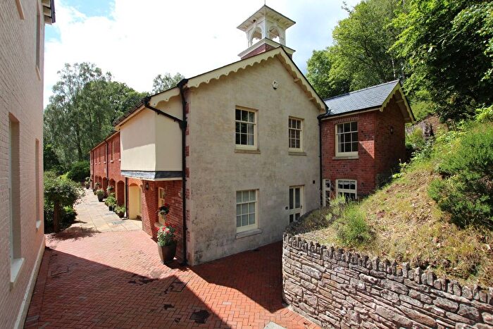 3 Bedroom Property To Rent In Penoyre, Brecon, LD3