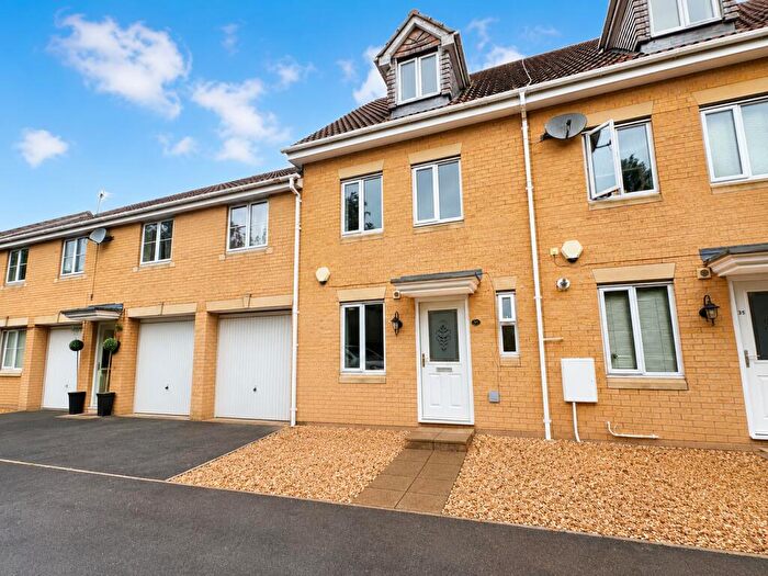 3 Bedroom Terraced House To Rent In Hither Bath Bridge, Bristol, BS4