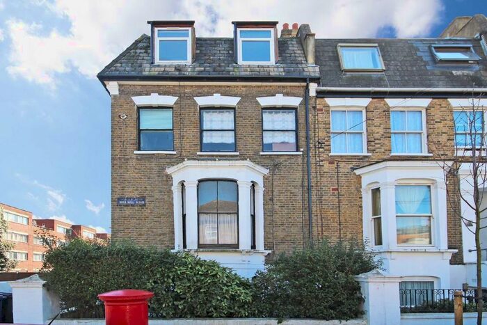 1 Bedroom Flat To Rent In Mill Hill Road, London, W3