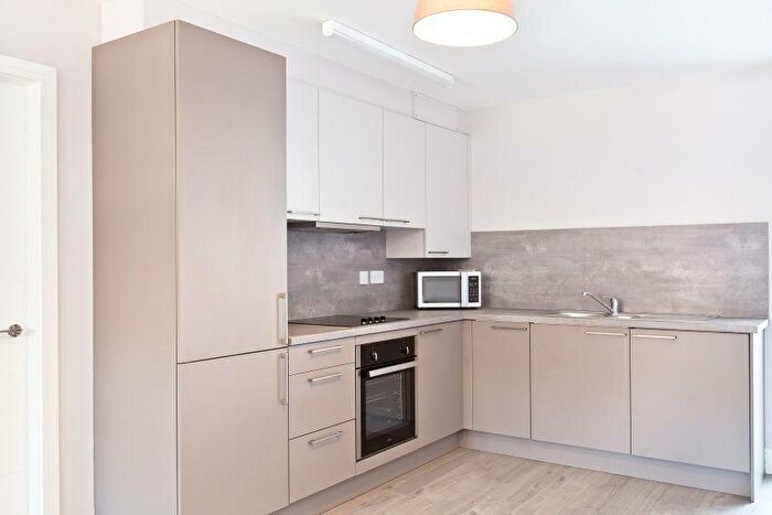 2 Bedroom Apartment To Rent In Whites Row, London, E1
