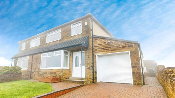 3 Bedroom Semi Detached House For Sale In Moor End Road, Woodlesford, Halifax, HX2
