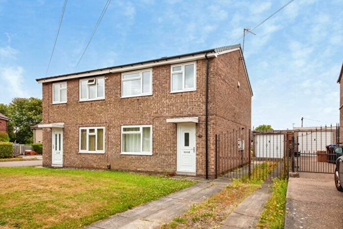 3 Bedroom Semi-Detached House For Sale In Milnrow Road, Parson Cross, S5
