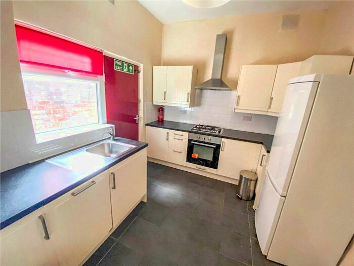 4 Bedroom Terraced House To Rent In Parkside Road, Fallowfield, Manchester, M14