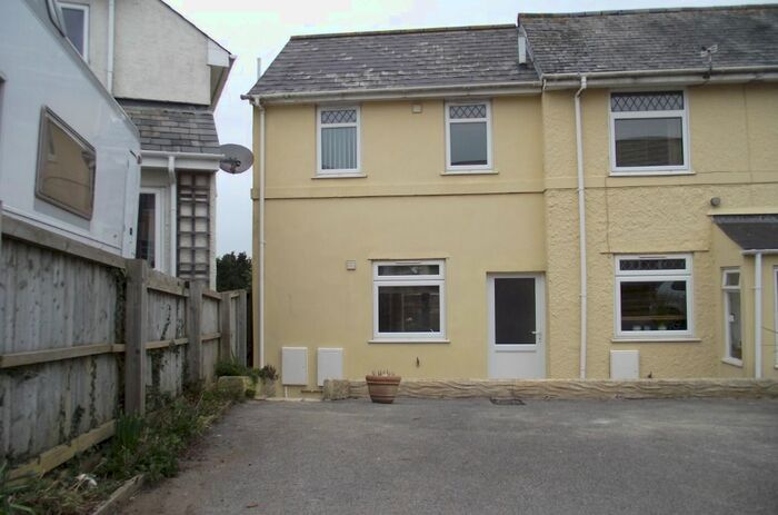 1 Bedroom Semi-Detached House To Rent In Green Close, Truro TR1