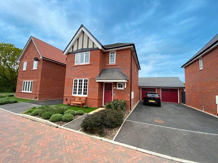 3 Bedroom Detached House To Rent In Sandy Hills, Binfield, Bracknell, RG42