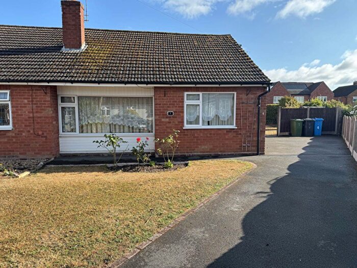 2 Bedroom Bungalow To Rent In Haling Close, Penkridge, ST19