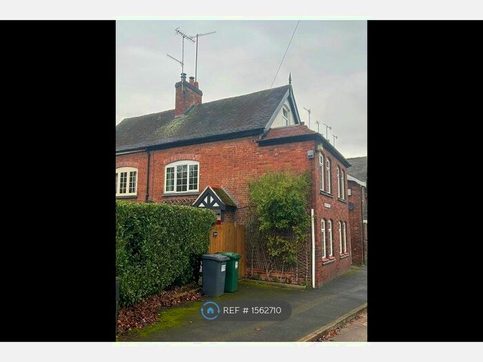 3 Bedroom Semi-Detached House To Rent In High Street, Derby, DE65