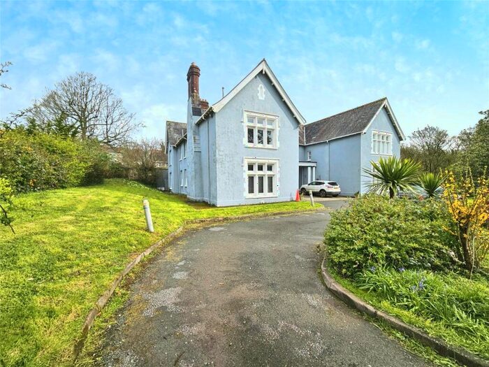 2 Bedroom Flat To Rent In Tewkesbury Close, Plymouth, Devon, PL2