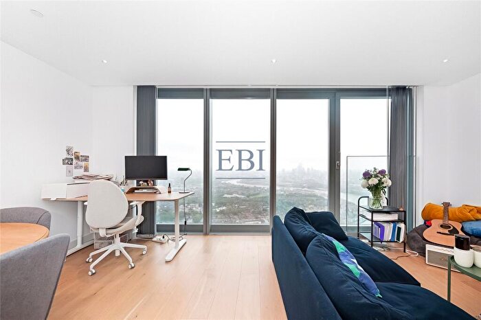 Apartment To Rent In Landmark Pinnacle, Marsh Wall, London, E14
