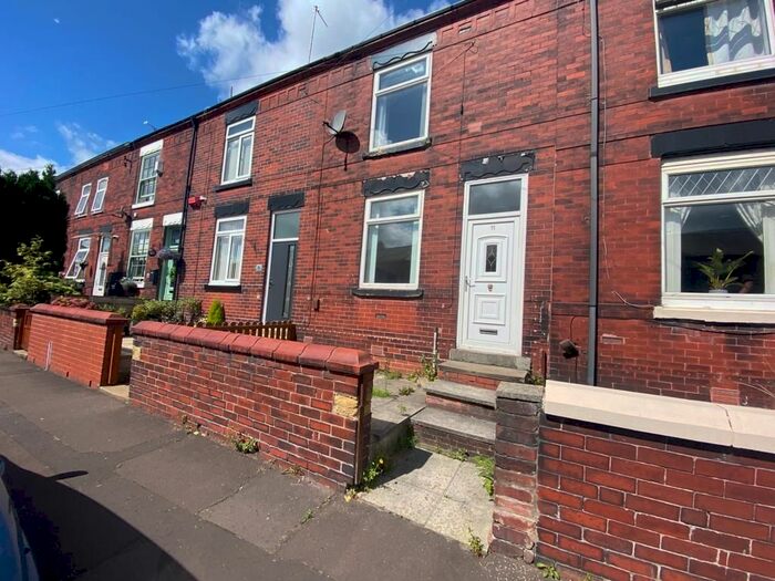 2 Bedroom Terraced House To Rent In North Street, Middleton, M24