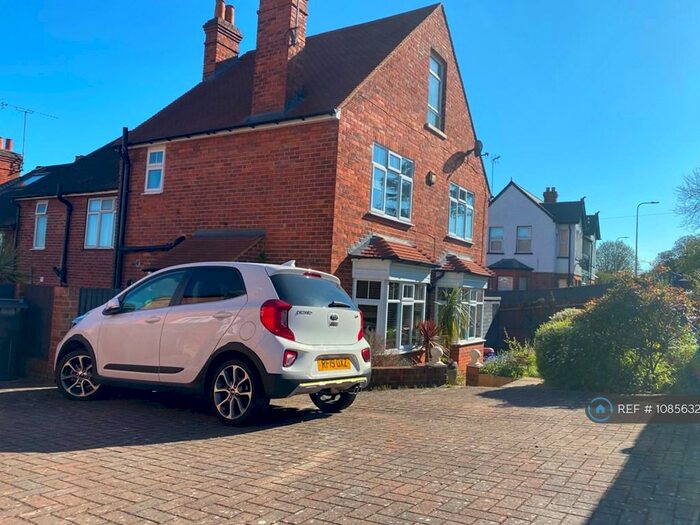 4 Bedroom End Of Terrace House To Rent In Cranbury Road, Reading, RG30