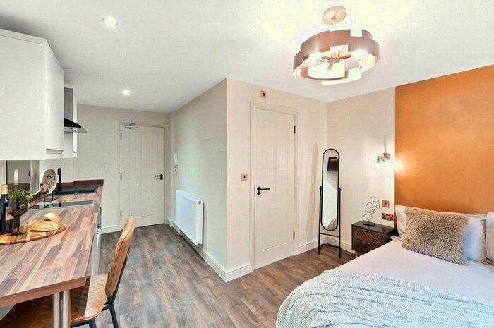 Studio To Rent In High Street, Hucknall, Nottingham, Nottinghamshire, NG15