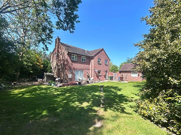 4 Bedroom Detached House For Sale In Roman Place, Didcot, OX11