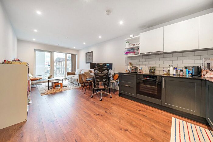 1 Bedroom Flat For Sale In Bogart House, Filmworks Walk, Ealing, W5