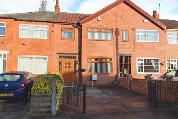 3 Bedroom Terraced House For Sale In Whitebridge Spur, Leeds, West Yorkshire, LS9