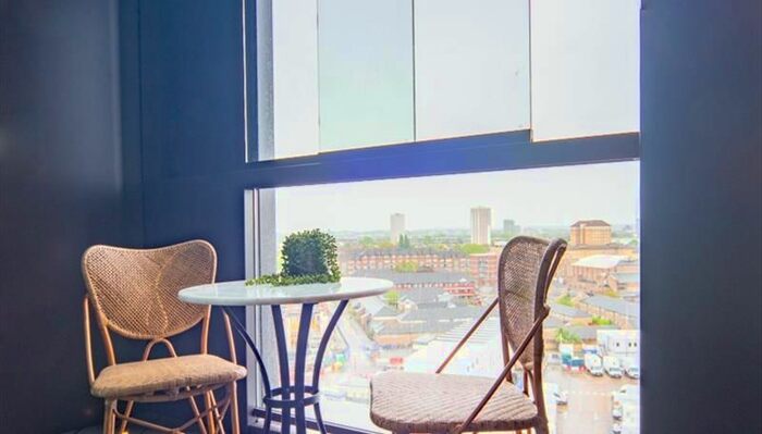 2 Bedroom Property To Rent In The Residence, - Charles Clowes Walk, London, SW11