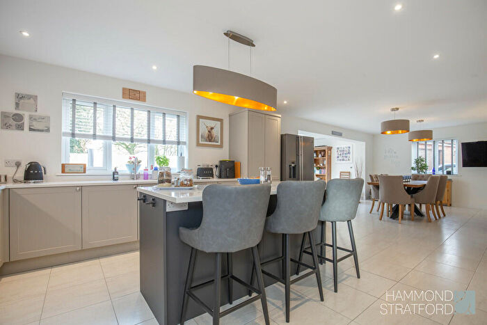4 Bedroom Detached House For Sale In Garnier Meadow, Attleborough, NR17