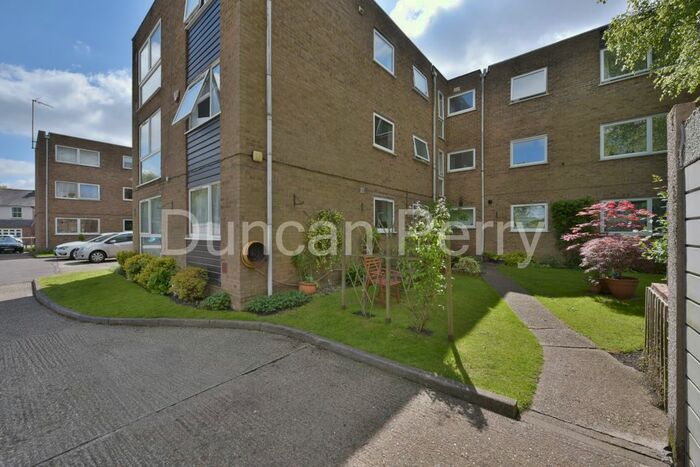 1 Bedroom Flat To Rent In Thornton Road, Potters Bar, EN6