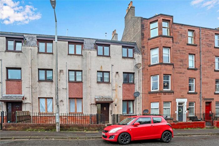 2 Bedroom Flat For Sale In / Piershill Terrace, Edinburgh, EH8