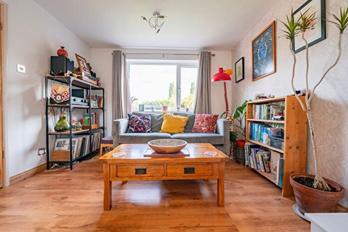 3 Bedroom Terraced House For Sale In Pearson Avenue, Beeston, NG9