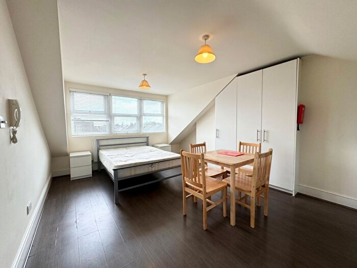 Studio To Rent In Hornsey Park Road, Hornsey, N8