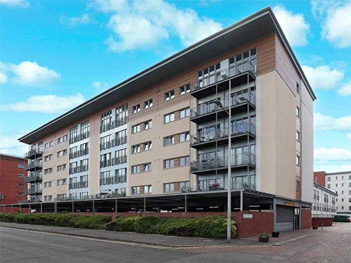 2 Bedroom Flat For Sale In South Victoria Dock Road, Dundee, Angus, DD1