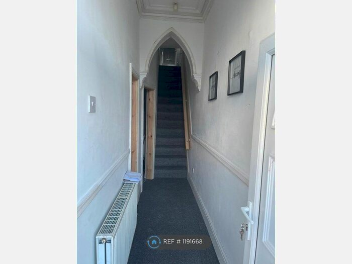 4 Bedroom Terraced House To Rent In Belvedere Road, Burnley, BB10