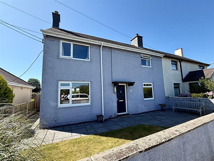 3 Bedroom Property For Sale In Penrodyn, Tregaron, SY25