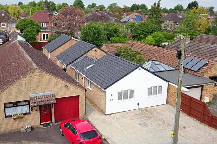 6 Bedroom Detached Bungalow For Sale In Tiverton Way, Cambridge, CB1