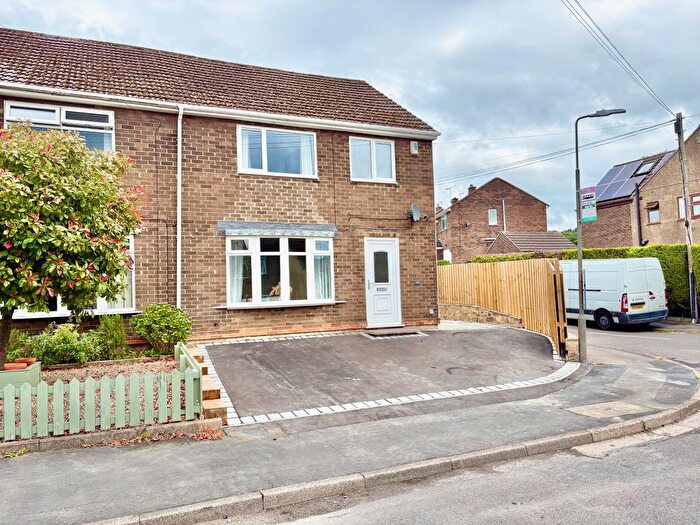 3 Bedroom Semi Detached House For Sale In Wolds Rise, Matlock, DE4