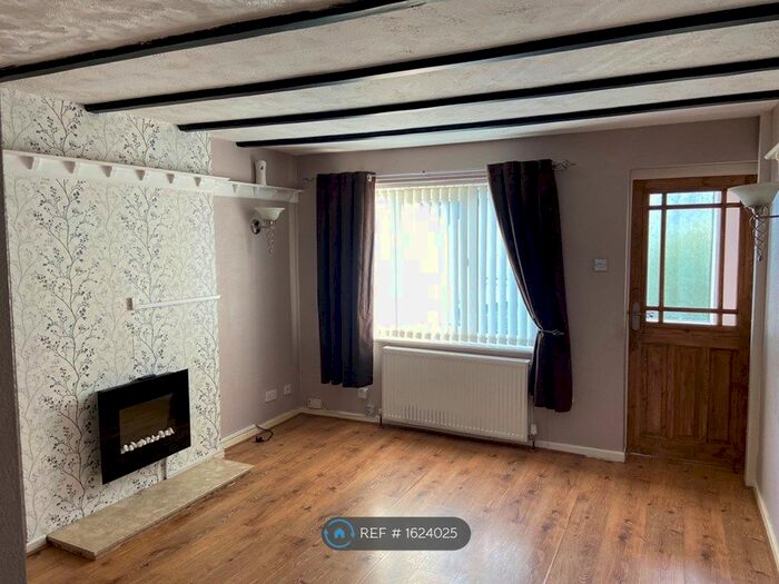 2 Bedroom Semi-Detached House To Rent In Lichfield Mount, Bradford, BD2