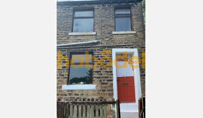 3 Bedroom Terraced House To Rent In Thornhill Road, Longwood, Huddersfield, HD3