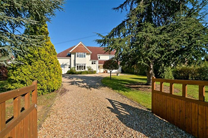 6 Bedroom Detached House For Sale In Woodstock Road East, Begbroke, Kidlington, Oxfordshire, OX5