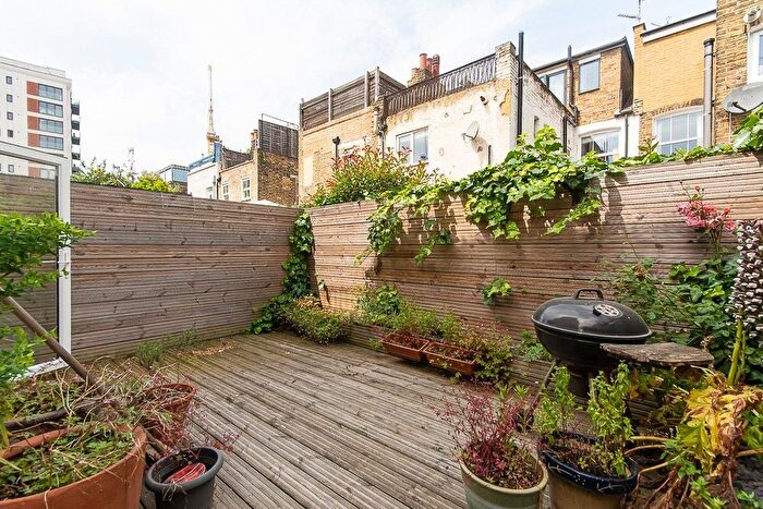 1 Bedroom Flat To Rent In Thorparch Road, South Lambeth, SW8