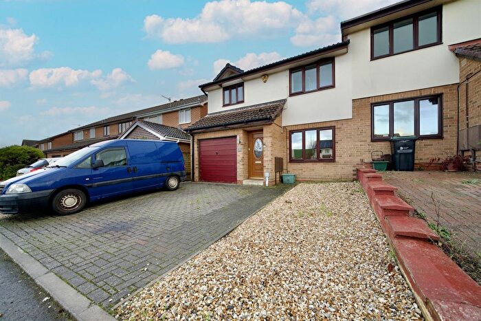 3 Bedroom Semi Detached House For Sale In Freesia Close, Weymouth, DT3