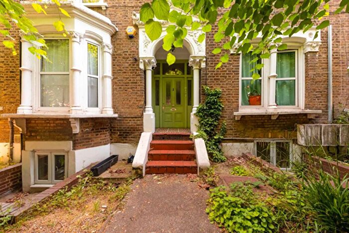 3 Bedroom Flat To Rent In Upper Tollington Park, London, N4
