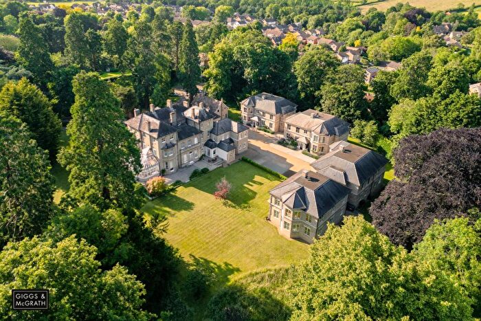 2 Bedroom Apartment For Sale In The Elms, Thicket Road, Houghton, Huntingdon, Cambridgeshire, PE28