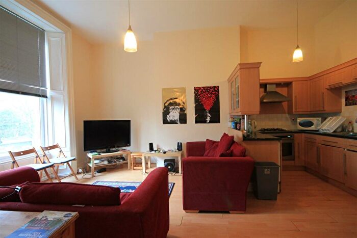 3 Bedroom Apartment To Rent In Osborne Terrace, Jesmond, NE2