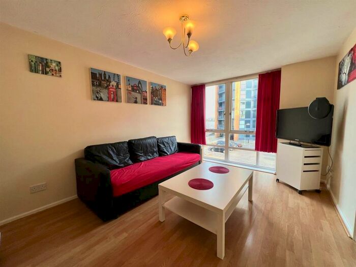 1 Bedroom Apartment To Rent In Fishguard Way, Royal Docks, London, E16