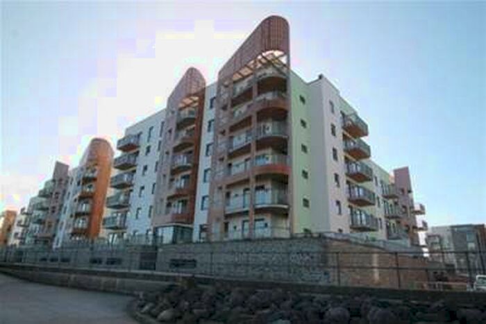 2 Bedroom Flat To Rent In Argentia Place, Portishead, BS20