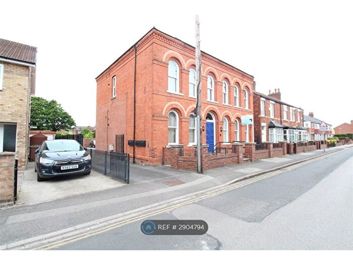 2 Bedroom Flat To Rent In Finkle Street, Cottingham, HU16