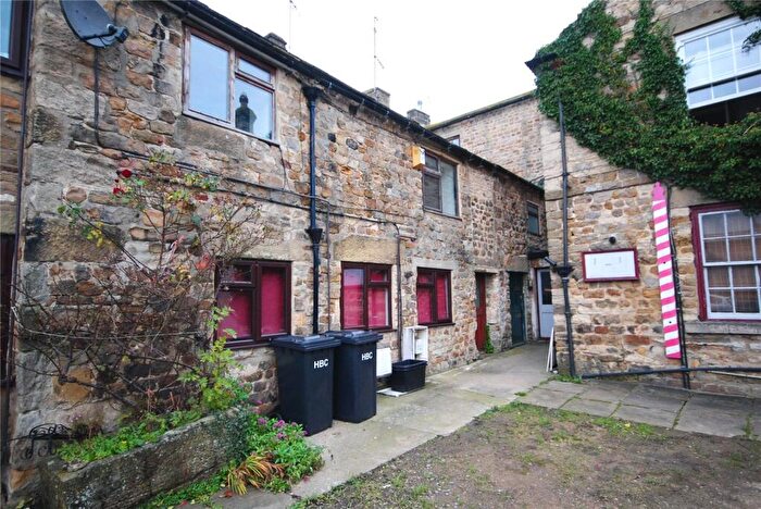 2 Bedroom Flat To Rent In Flat Ryder Court, Market Place, Masham, HG4