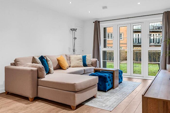 2 Bedroom Flat To Rent In Constables Way, Hertford, Hertfordshire, SG13