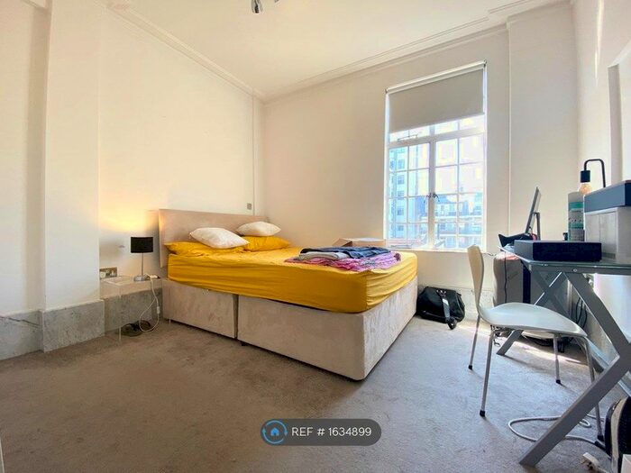 2 Bedroom Flat To Rent In Hallam Street, London, W1W