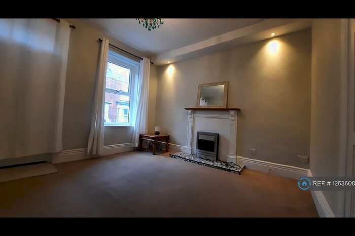 2 Bedroom Terraced House To Rent In Walkley, Sheffield, S6