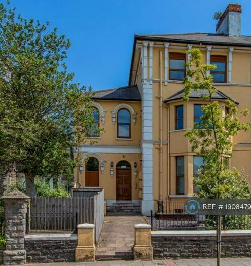 2 Bedroom Penthouse To Rent In Newport Road, Cardiff, CF24